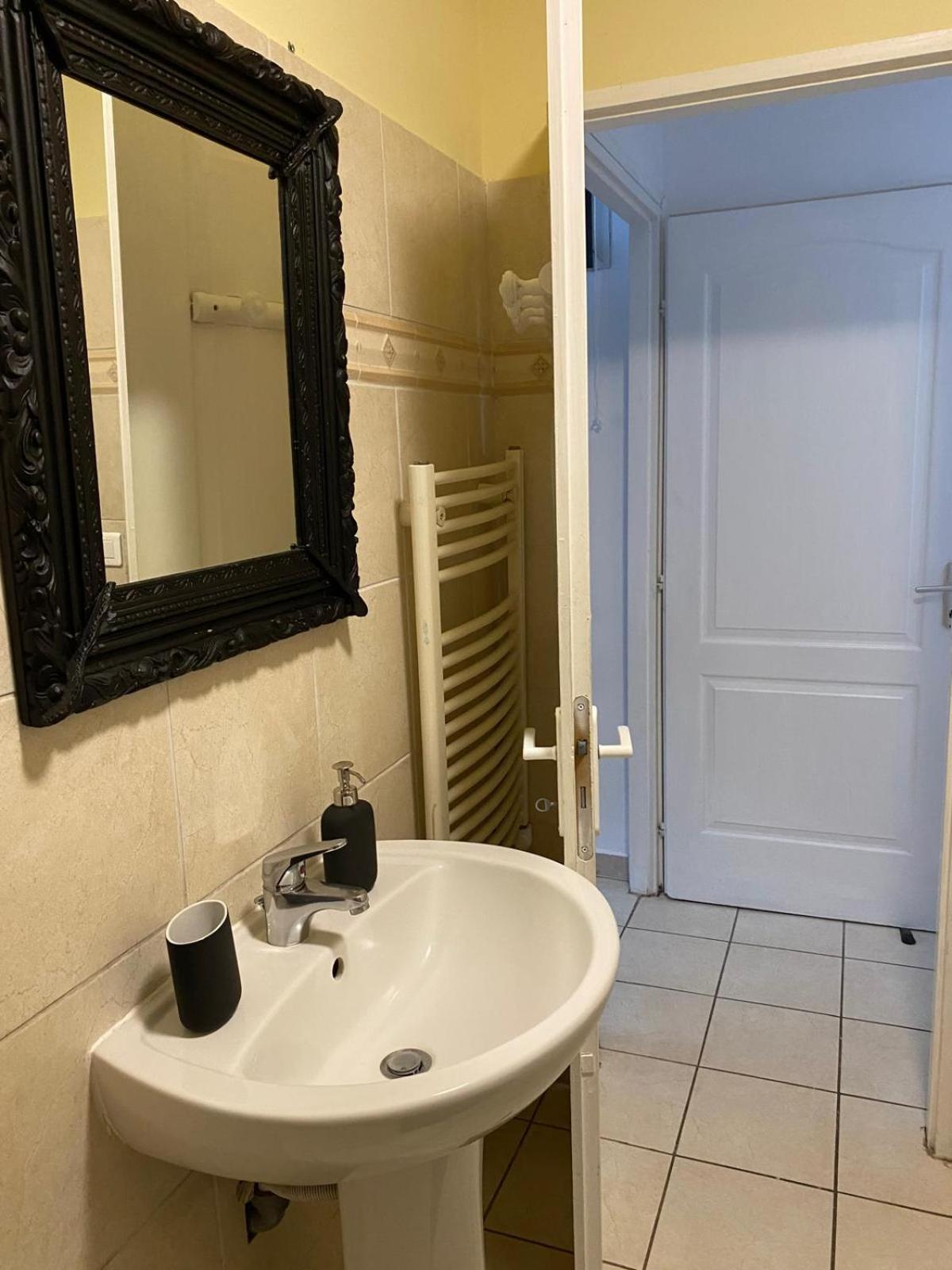 Agreable Rez De Jardin Avec Piscine Et Jacuzzi Apartment Cervione Ngoại thất bức ảnh