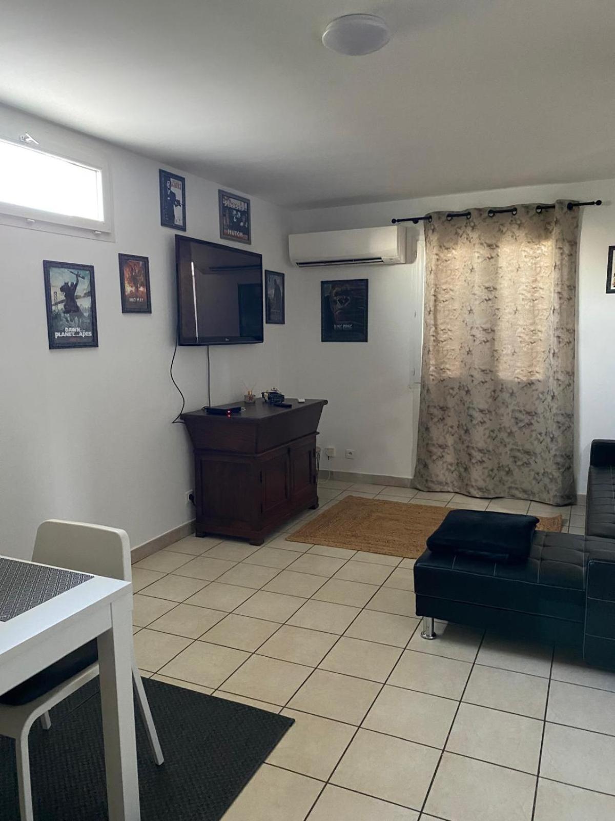 Agreable Rez De Jardin Avec Piscine Et Jacuzzi Apartment Cervione Ngoại thất bức ảnh